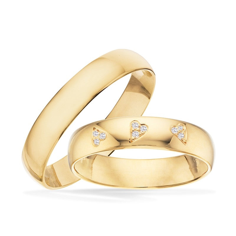 Romantisk Scrouples vielsesringe i 8 eller 14 karat guld med 0,045 ct diamanter i hjerteform – blank overflade.